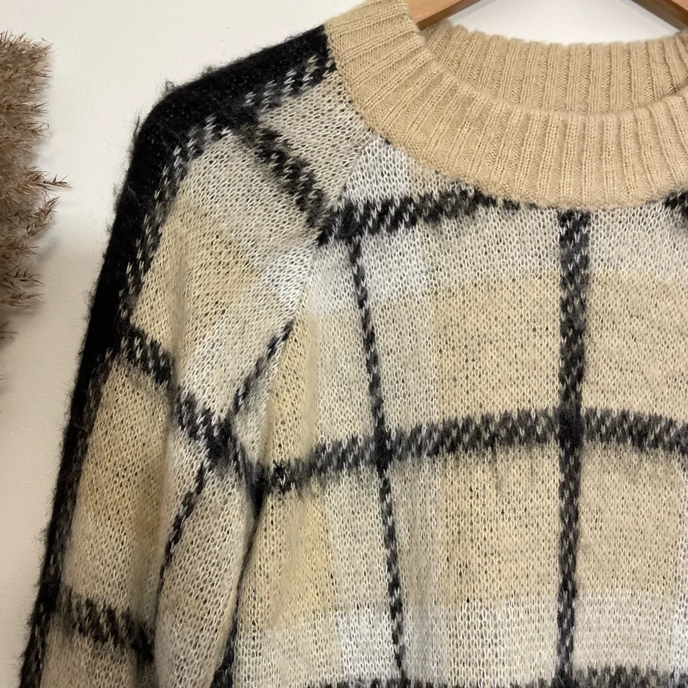 Lola’s Room plaid fuzzy sweater - Picture 3 of 6